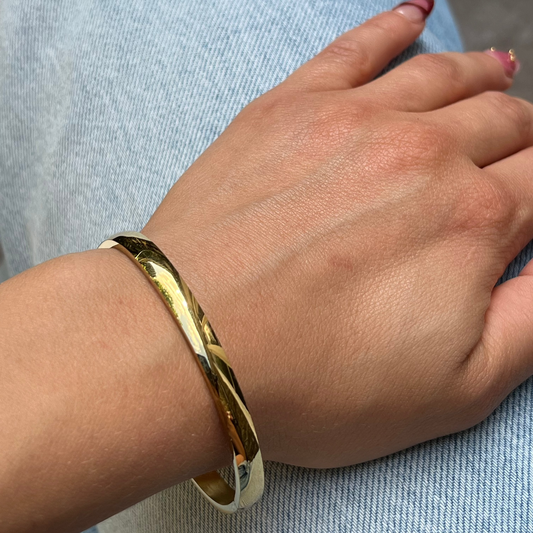 Gold Round Bangle