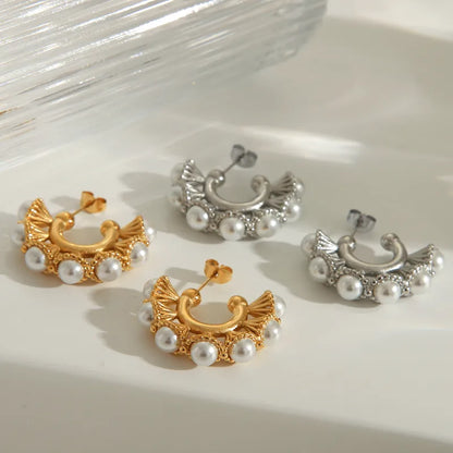 Luxurious Geometric Pearl Drop Earrings
