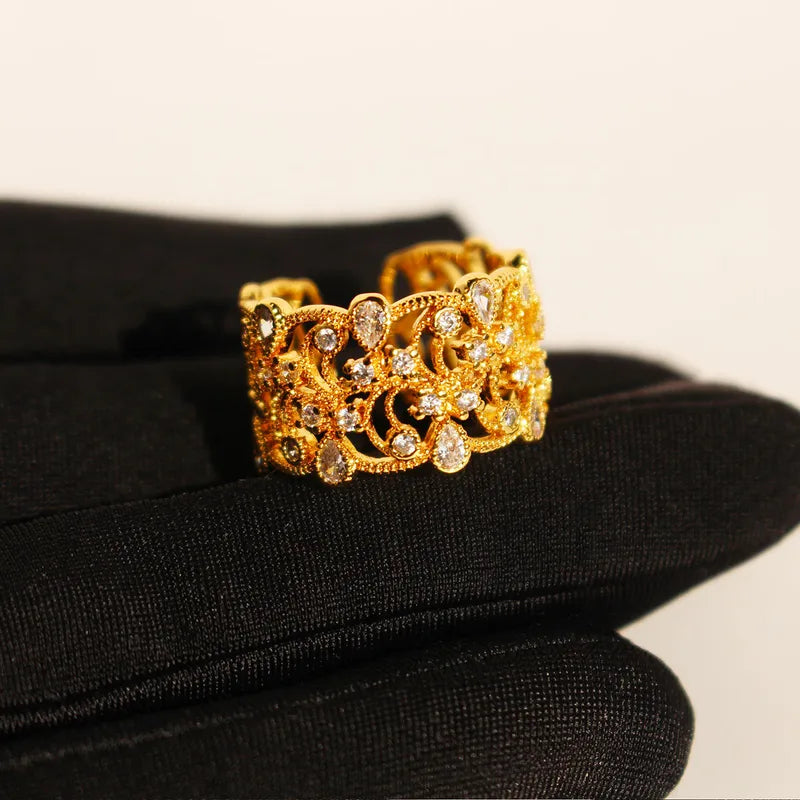 Zircons Intricate Gold Ring