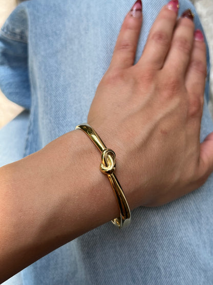 Knot Gold Bangle