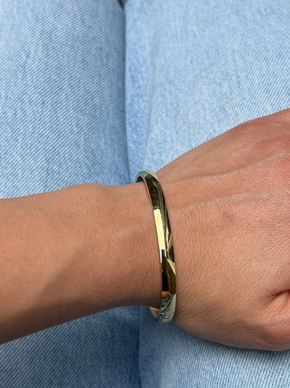 Gold Round Bangle
