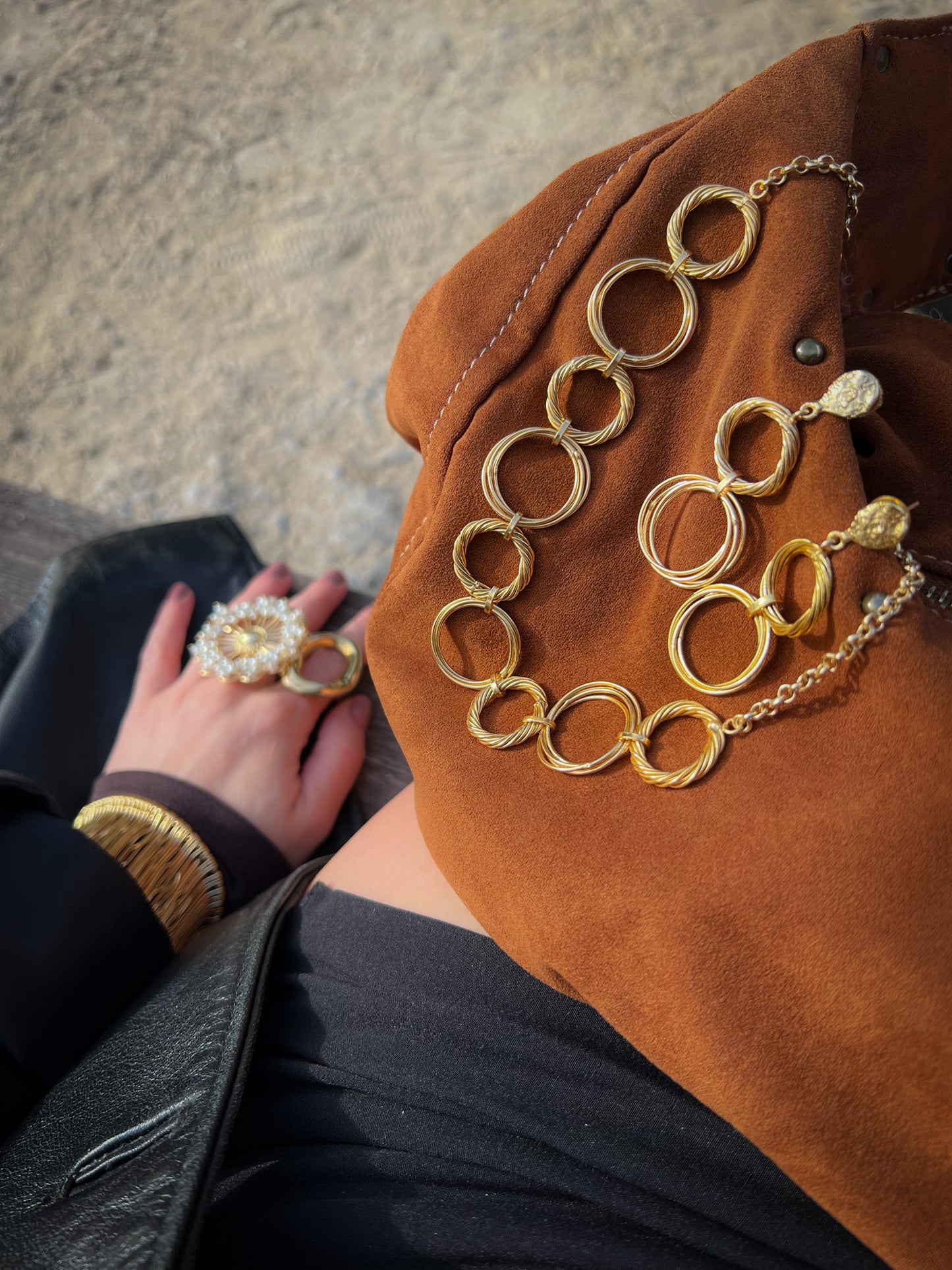 Gold Cirles Earrings