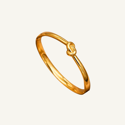 Knot Gold Bangle