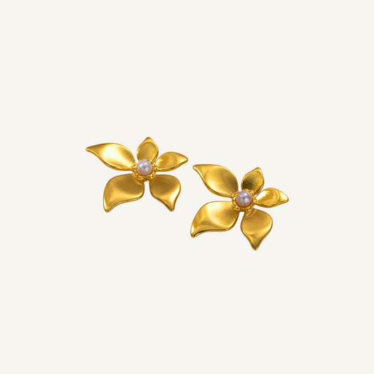 Pearl Gold Flower Stud Earrings
